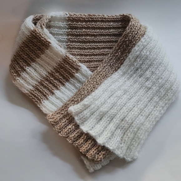 Super Long  Striped Scarf 😄🧣 - Picture 5 of 6